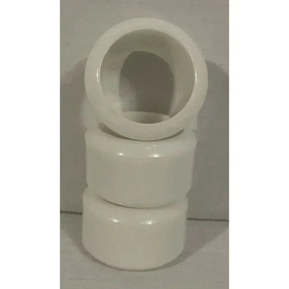 White Plastic Napkin Rings Holders Vintage‎ 80’s-90’s 2” x 1 1/8 “ Set of 3